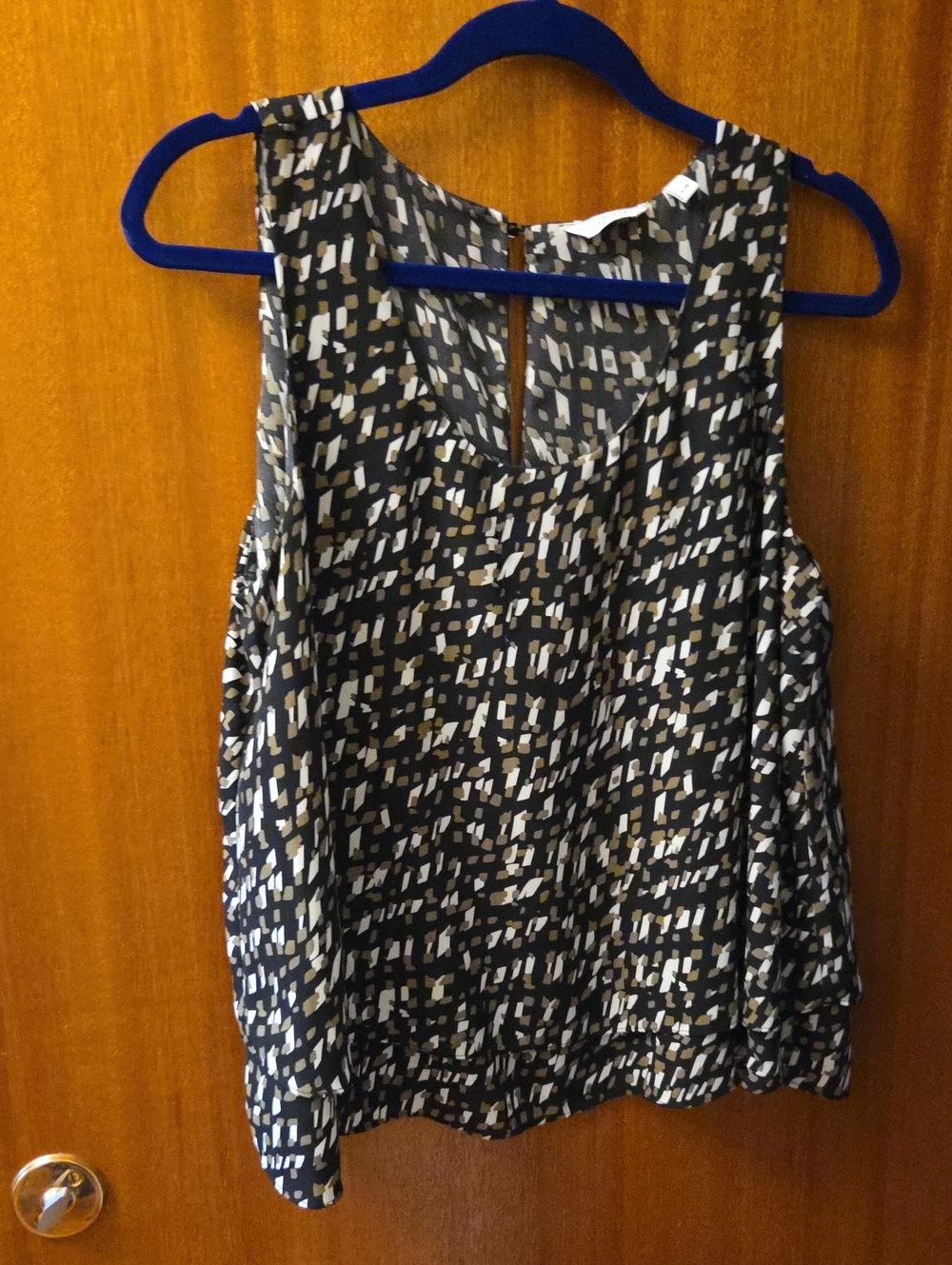 Printed Sleeveless Black & White Blouse
